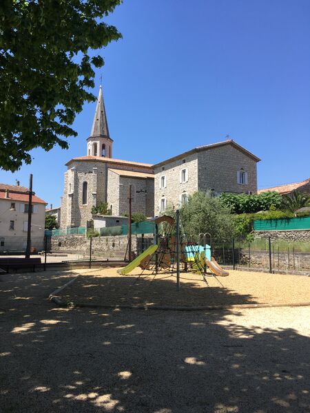 Aire de Jeux à Lussas