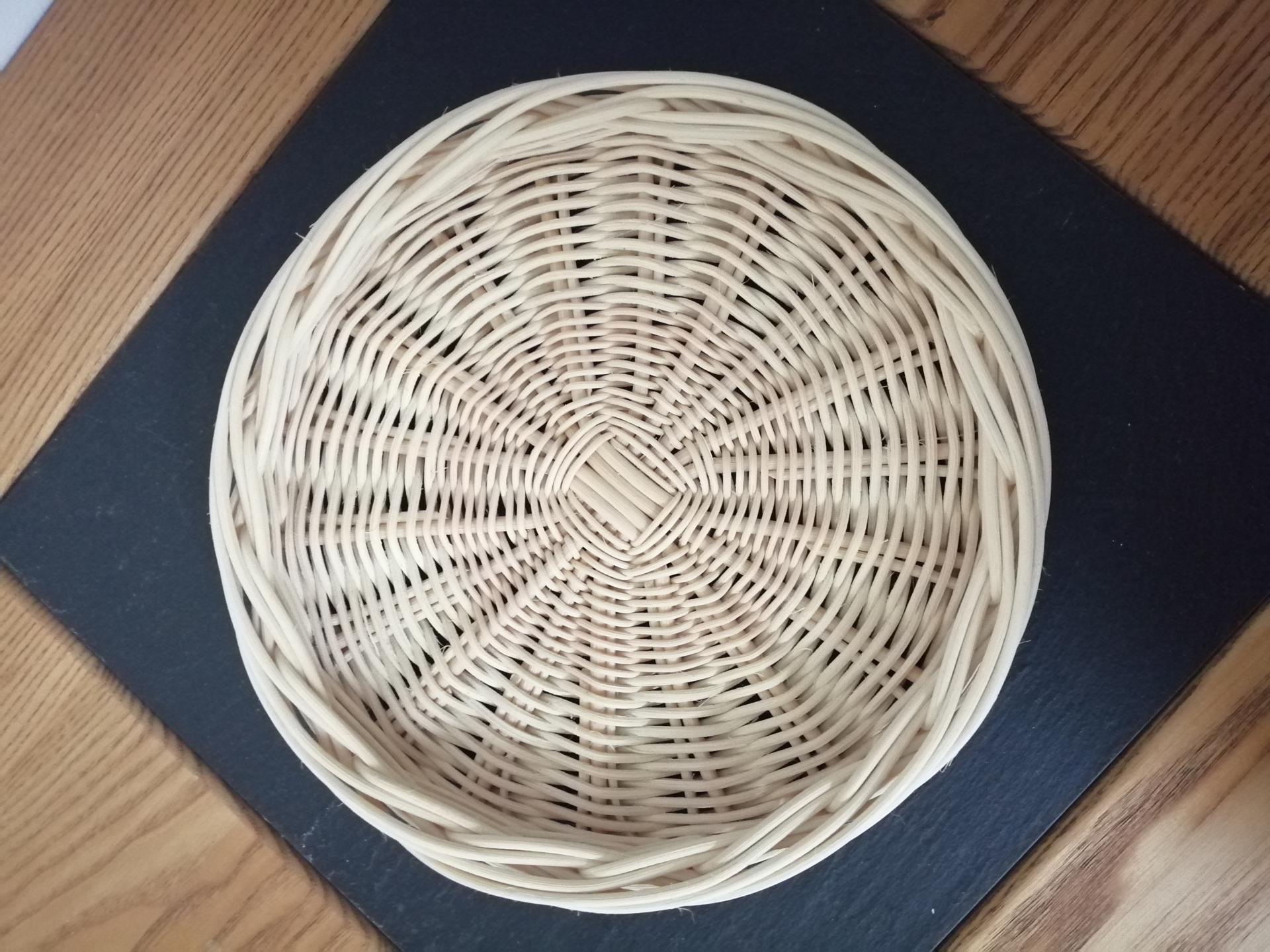 Atelier vannerie - Création d'un plateau