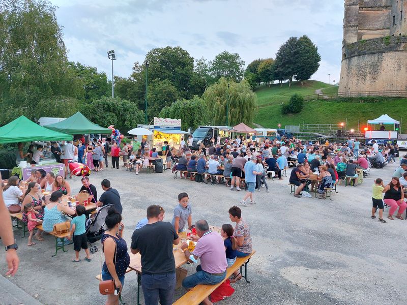 Marché nocturne, concert et feu d'artifice