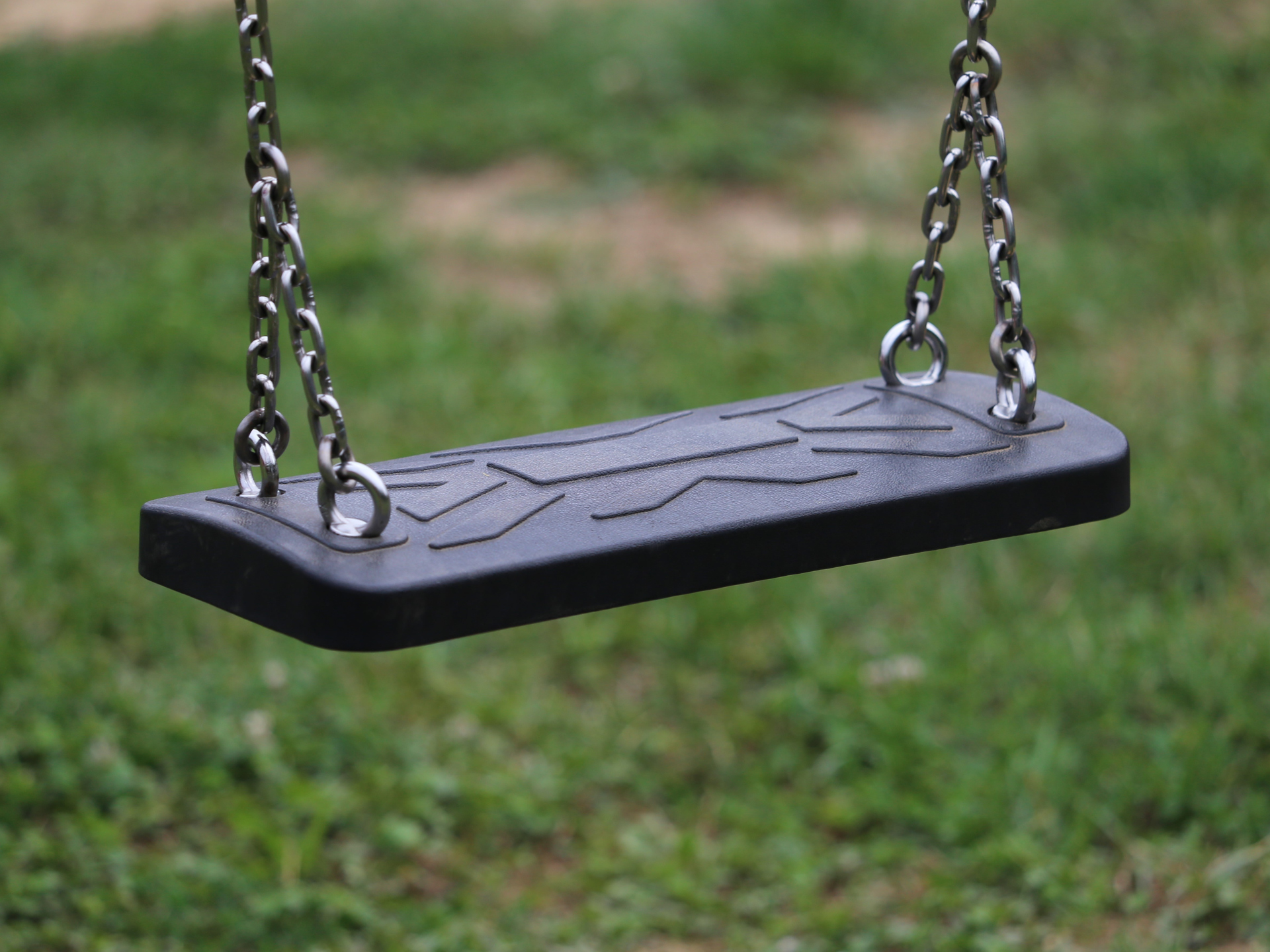 Parc de la Maison du village : aire de pique-nique, de jeux et parcours d'activités