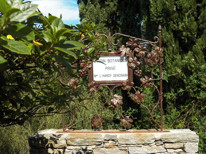 Jardin remarquable L'Hardy à Gassin - https://gassin.eu