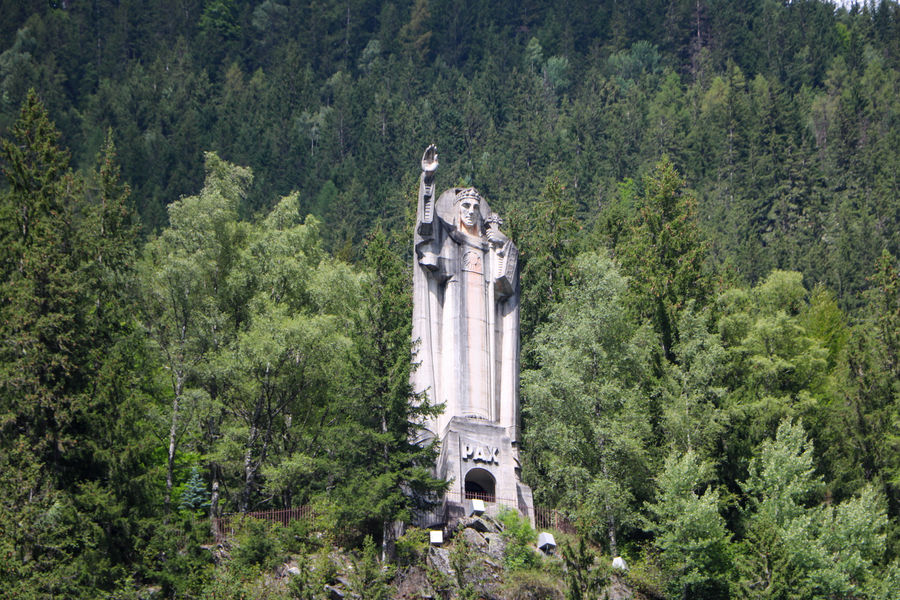 Statue du Christ-Roi
