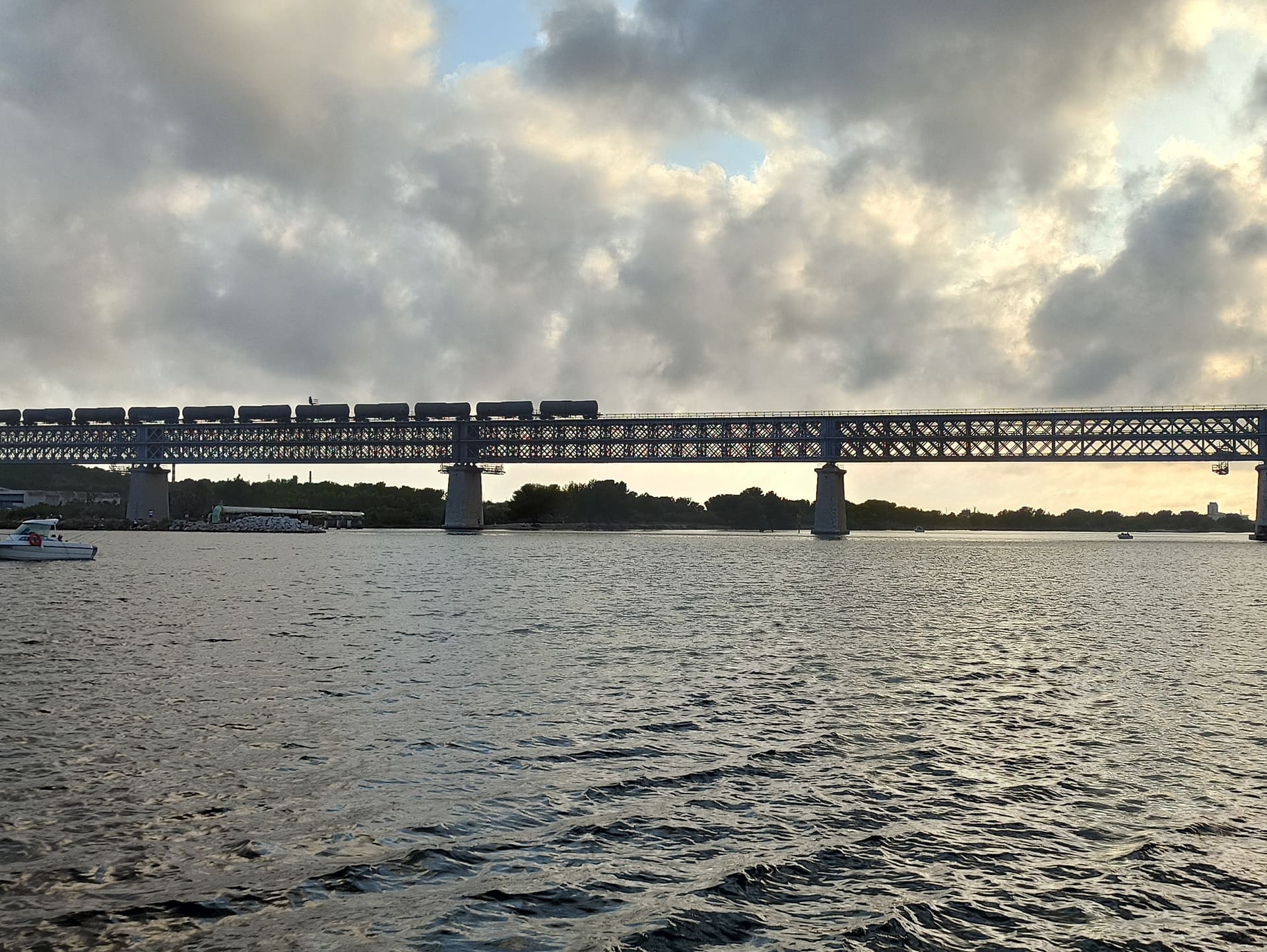 Viaduc ferroviaire de Caronte - photo 2