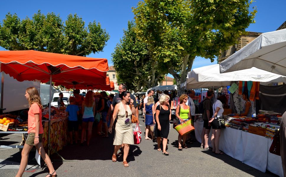 Marché de La Tour d'Aigues