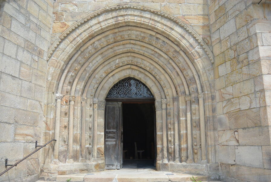 Église Romane Saint-Fargheon