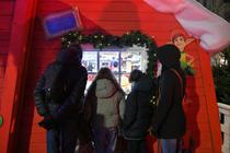 Séance photos avec le Père Noël et son lutin et déambulation féérique_Saint-Étienne