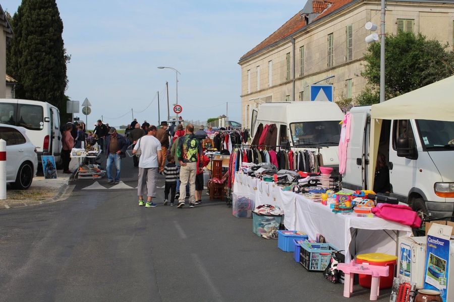 Brocante vide-greniers