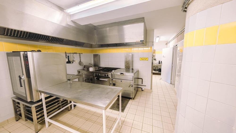 Grand Gîte avec piscine - 34 personnes et 11 chambres \