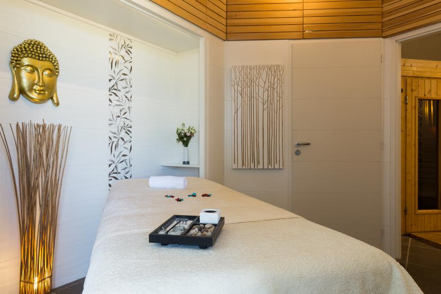 Spa et table de massage