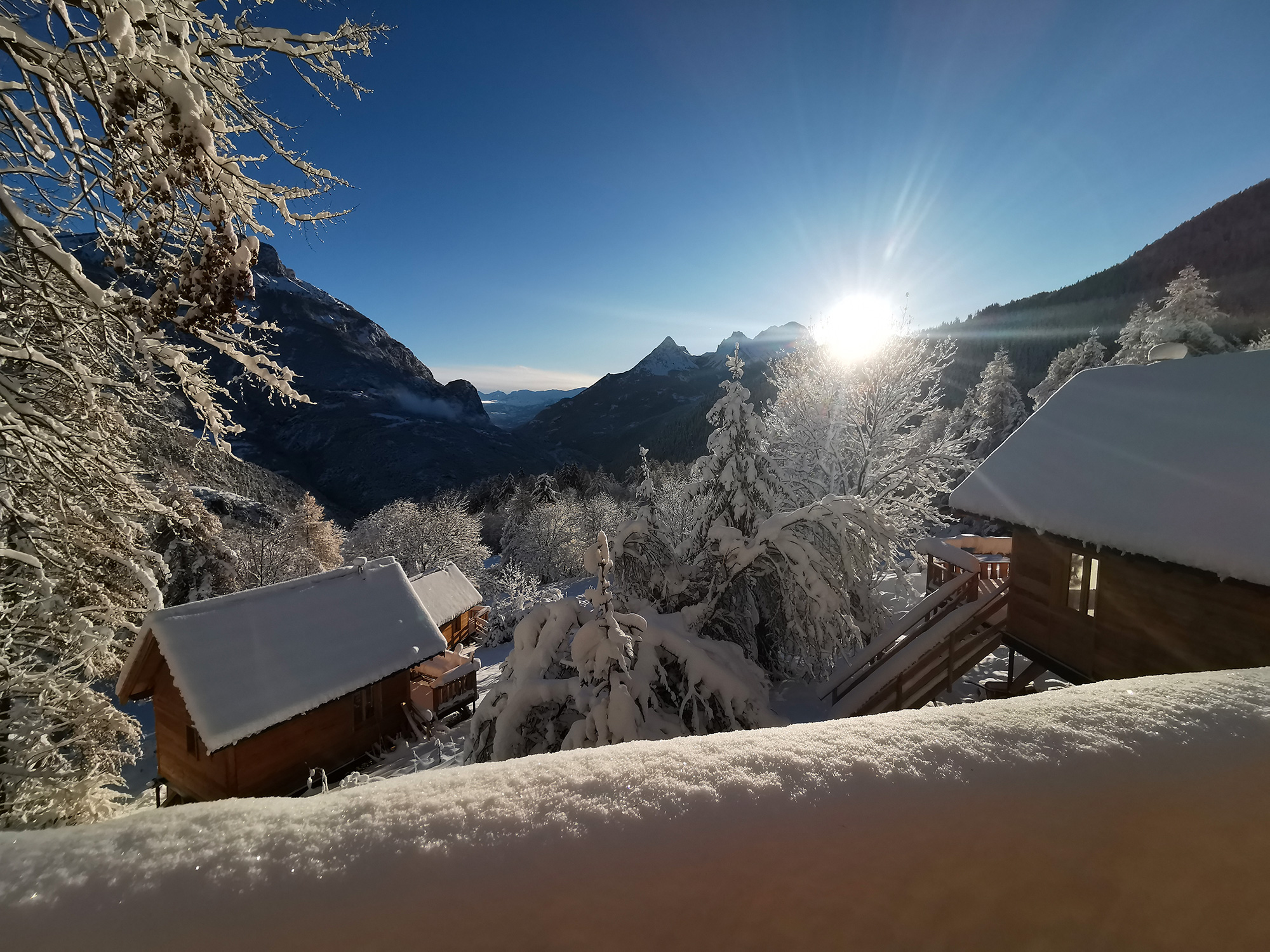 Les Cabanes du Domaine de l'Esperluette - Hébergement insolite au Lauzet-Ubaye