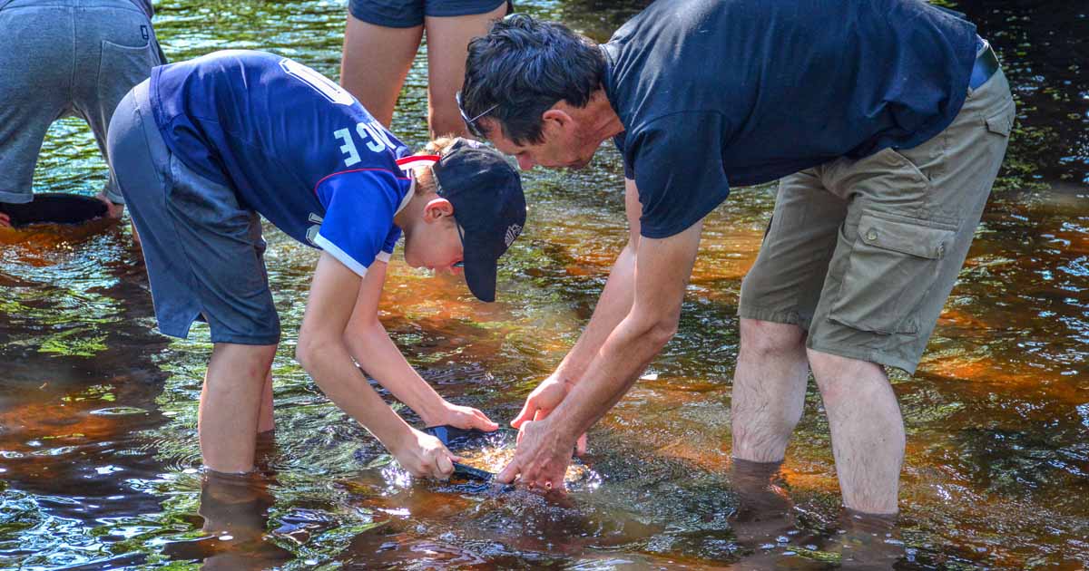 Initiation à l'orpaillage : Apprentis chercheurs d’or à Monistrol-d'Allier