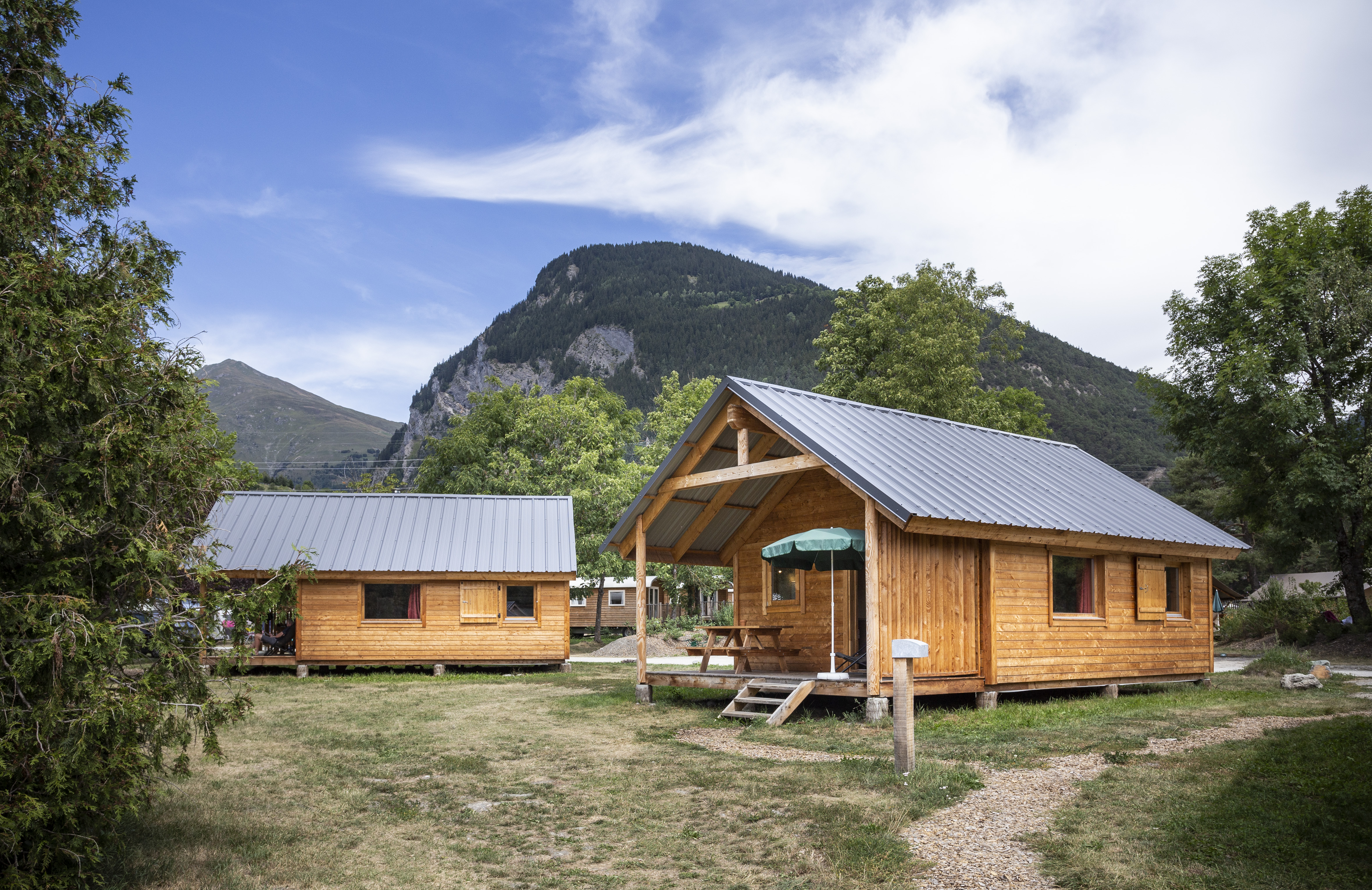 HUTTOPIA BOURG SAINT MAURICE — Campings & Plein air à Savoie