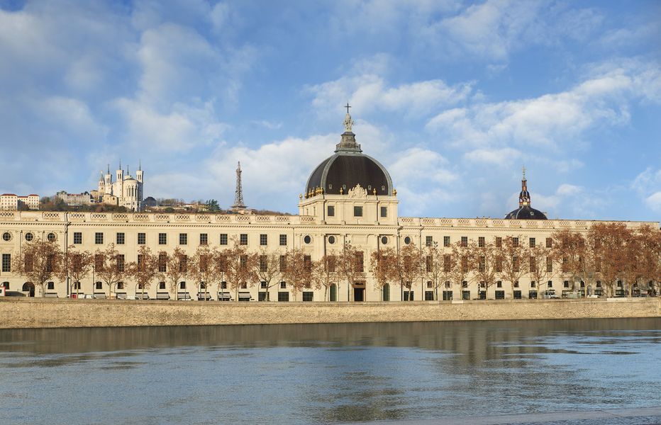 Façade