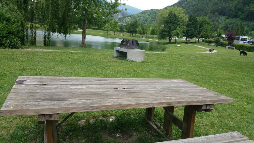 Aire de Pique-nique base de loisirs de Centron