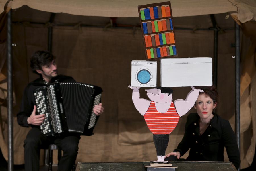 Circo Tricot - Cie 3 secondes | Festival Juste pour deux mains