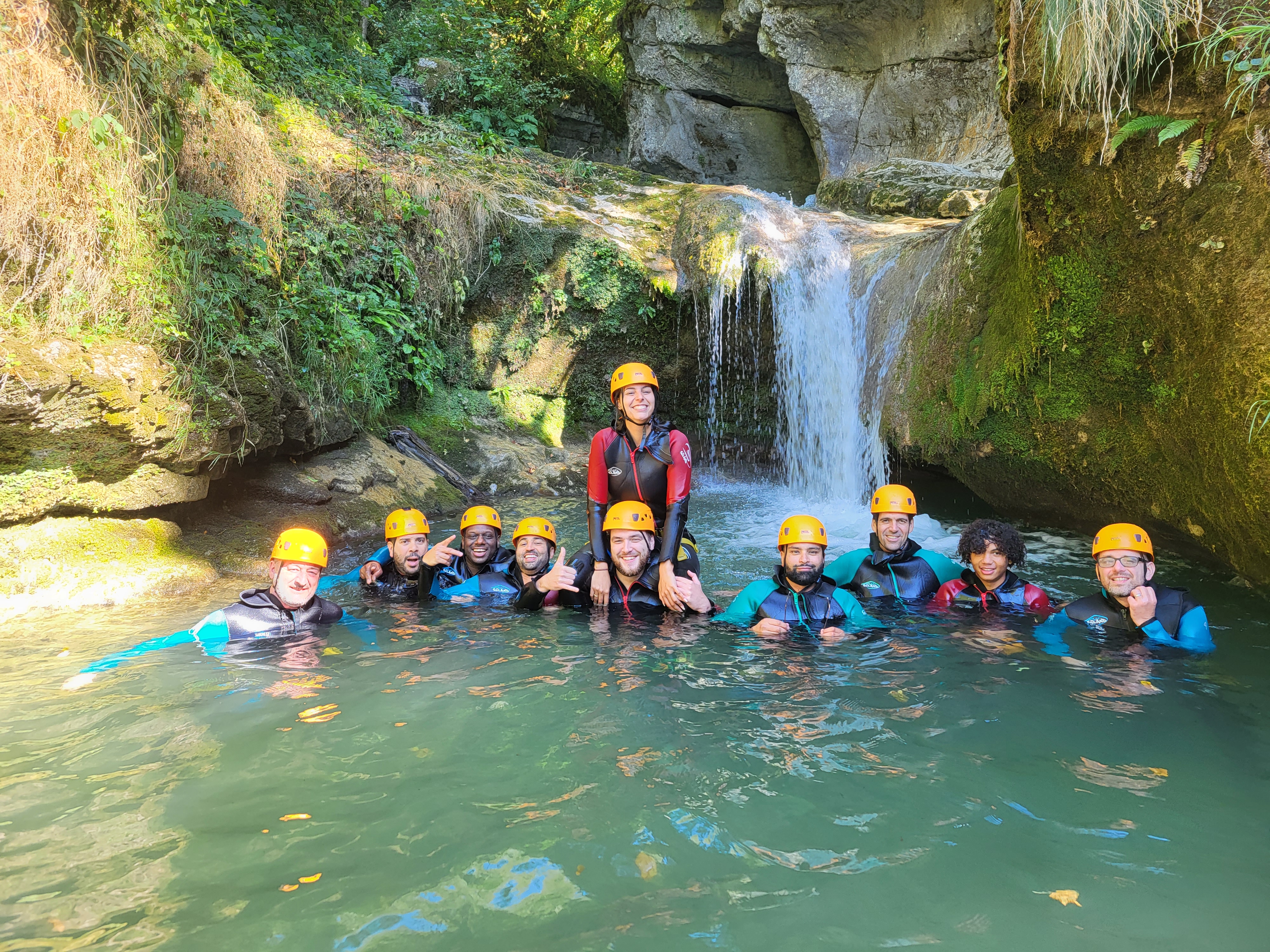 sortie entreamis dans le canyoning des ecouges valence
