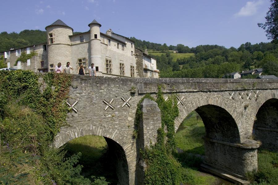 Village médiéval - petite citée de caractère Lacaze - Sidobre et vallées