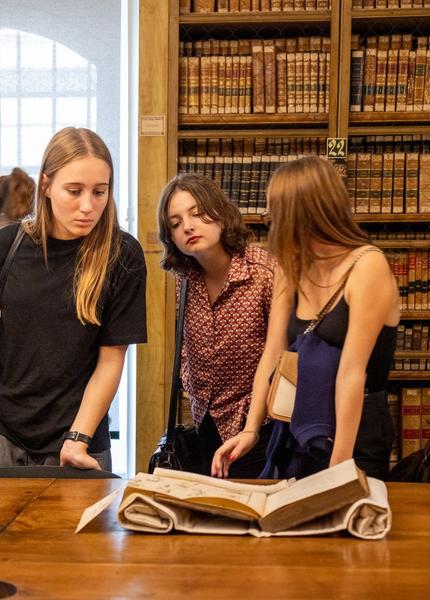Visite guidée de 1h30 à l'Ancienne école de médecine navale