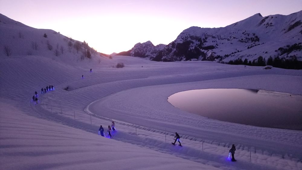 Randonnées en nocturne avec leds skis
