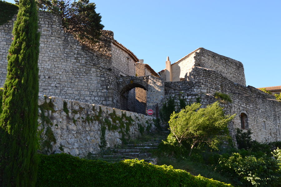Porte  Nord de l'extérieur