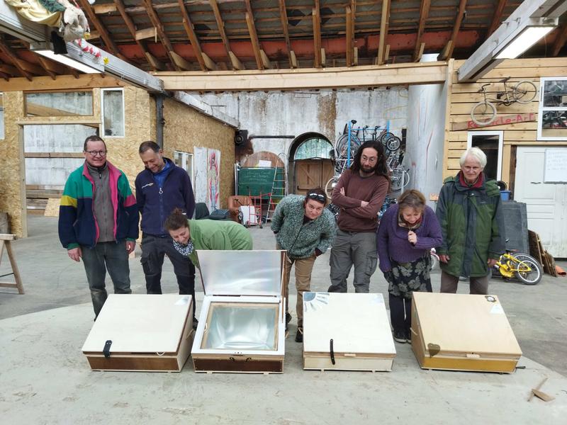 Les Cuiseurs Solaires_Mens