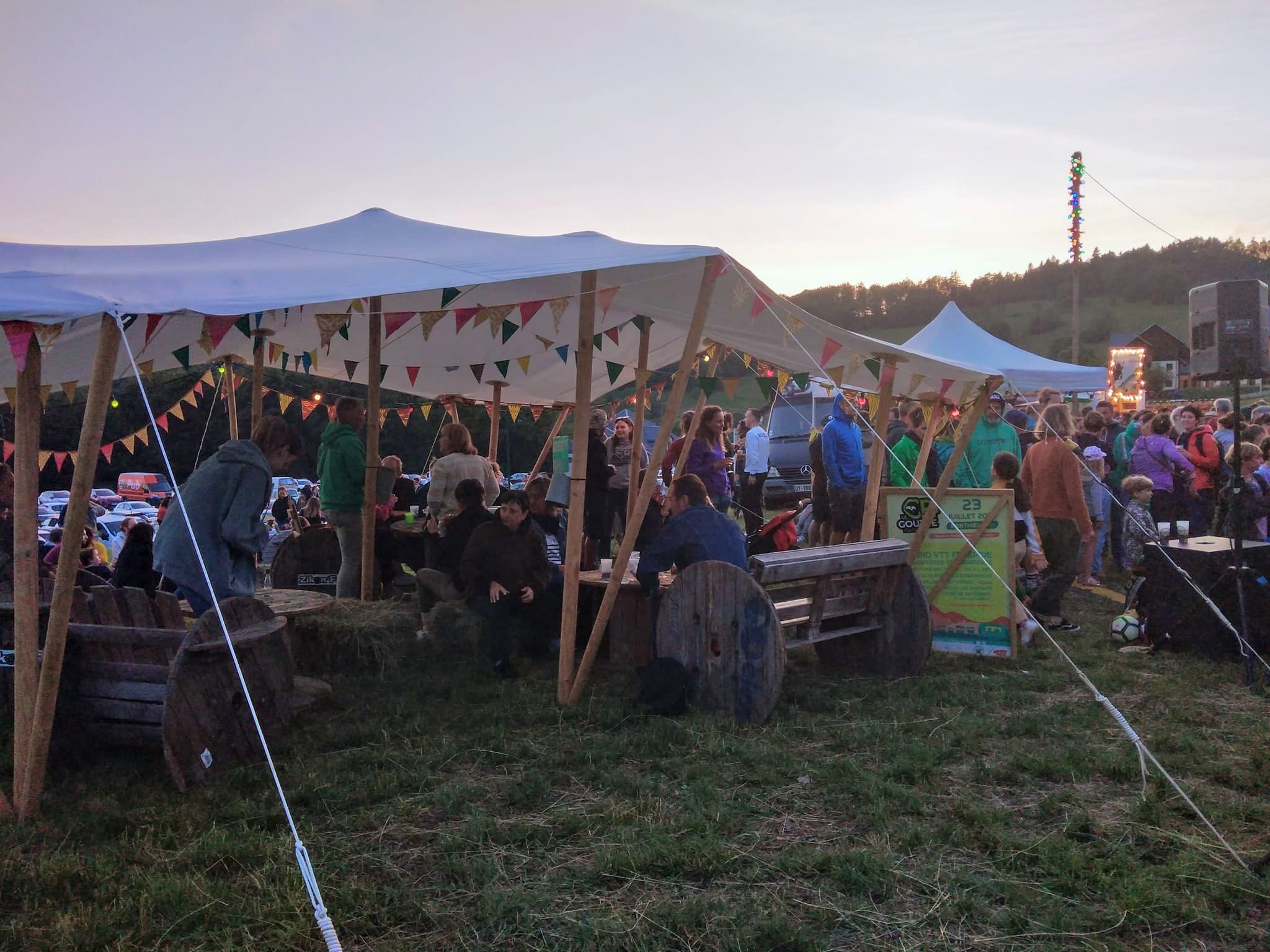 Apéro musical à Menthières