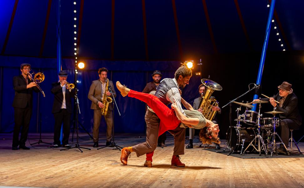 Concert - Yellow Bounce / Bal lindy hop