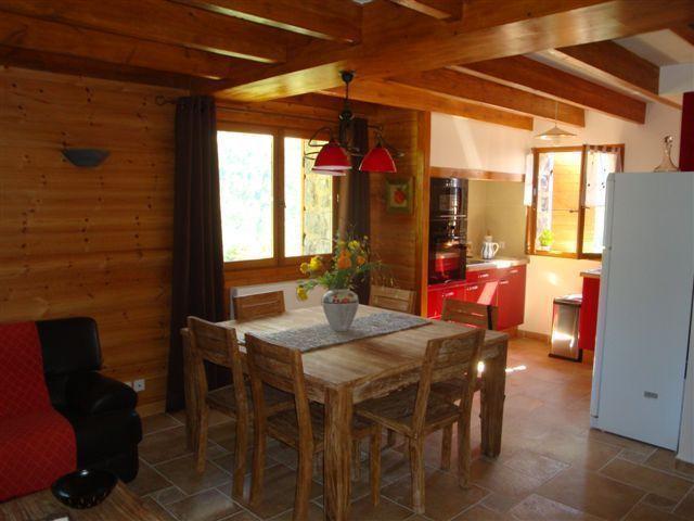 Gite Pacha-Espace repas-Saint-Dalmas-Valdeblore-Gîtes de France Alpes-Maritimes