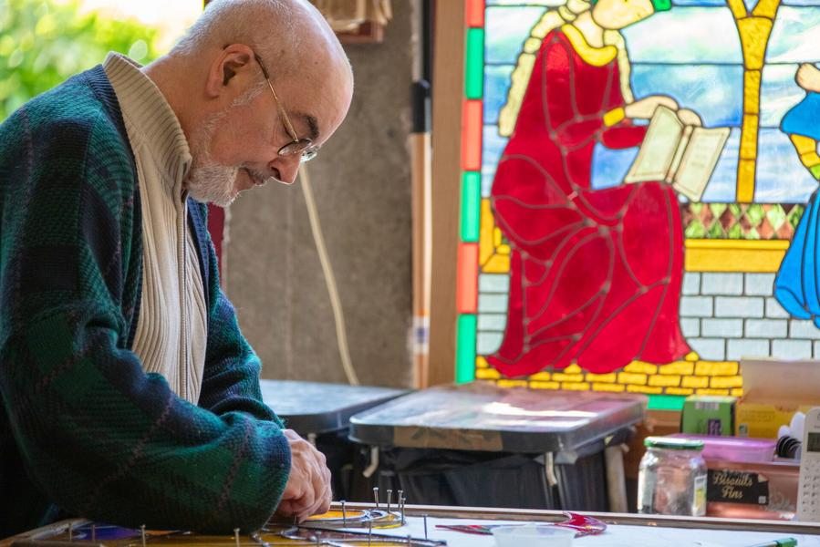 Barnas - Atelier St Théophrède - montage vitrail