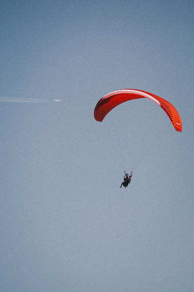 Parapente au dessus du Pleney de Morzine