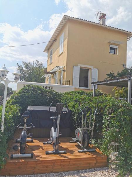 Espace Fitness cardio en plein air - Villa Madeleine - Gîtes de France Colomars