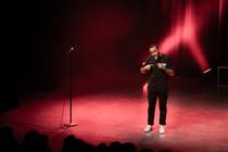 Spectacle humoristique "Classe moyenne" par Mickael Bieche à Montalieu-Vercieu …