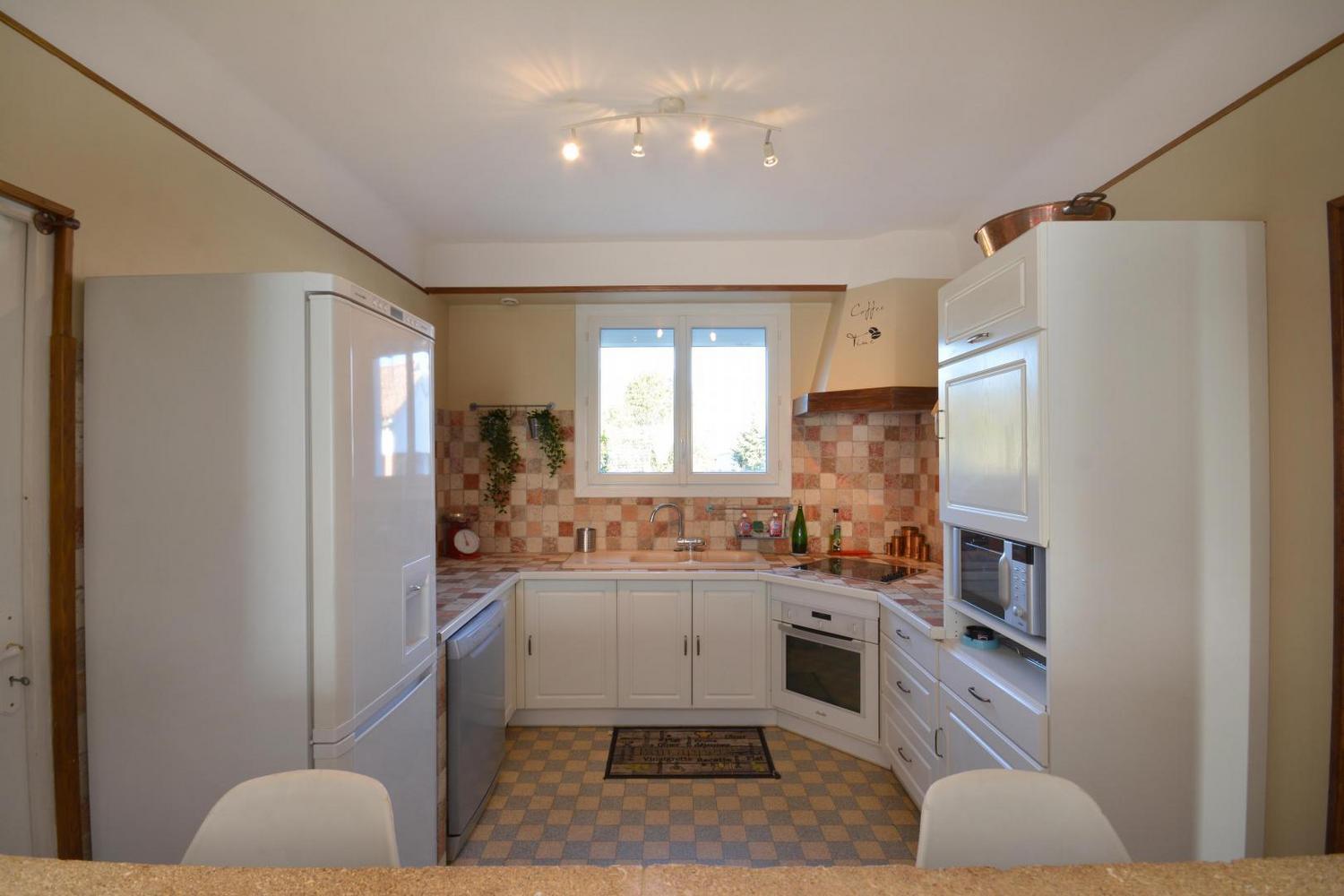 Villa Liliane, Grans - photo 17