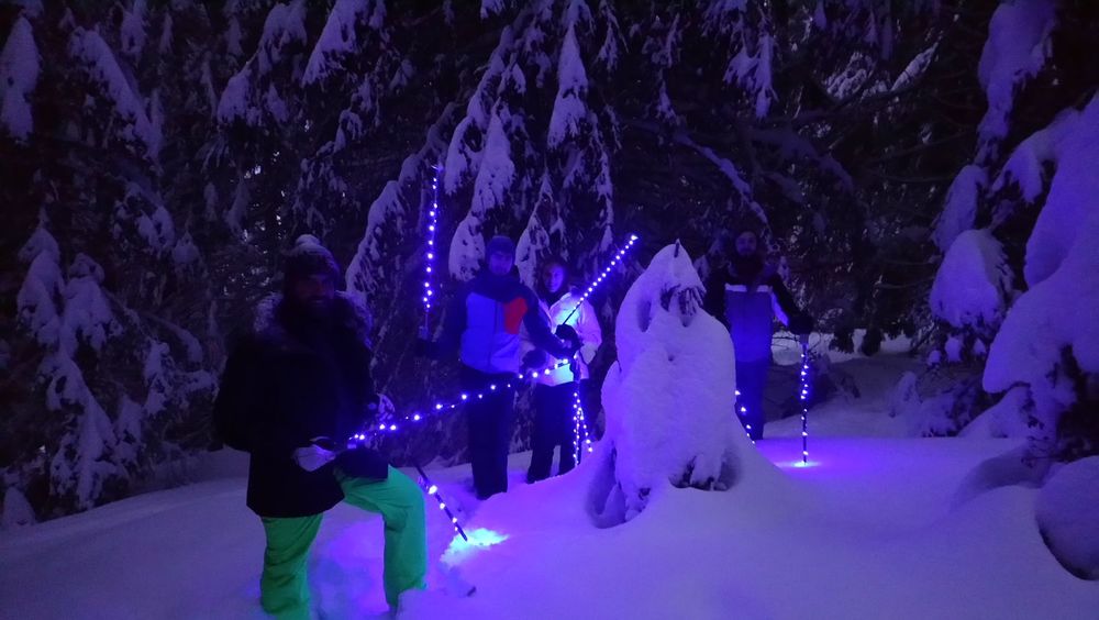 Randonnées en nocturne avec leds skis