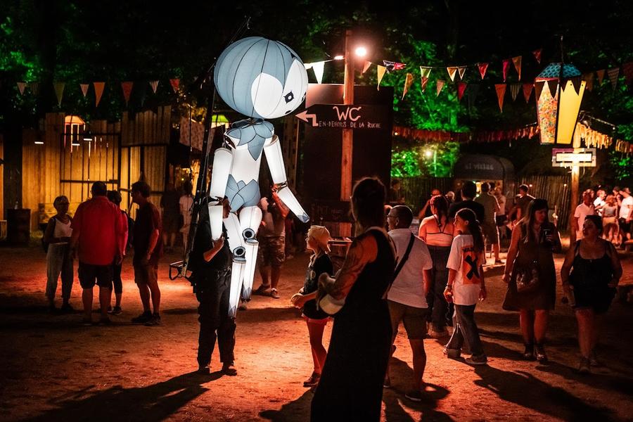 Spectacle déambulatoire 