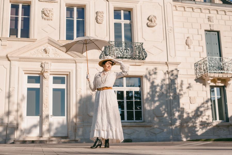 Visite théâtralisée Le beau séjour d'Albertine au cœur de ville de Châtelaillon-Plage