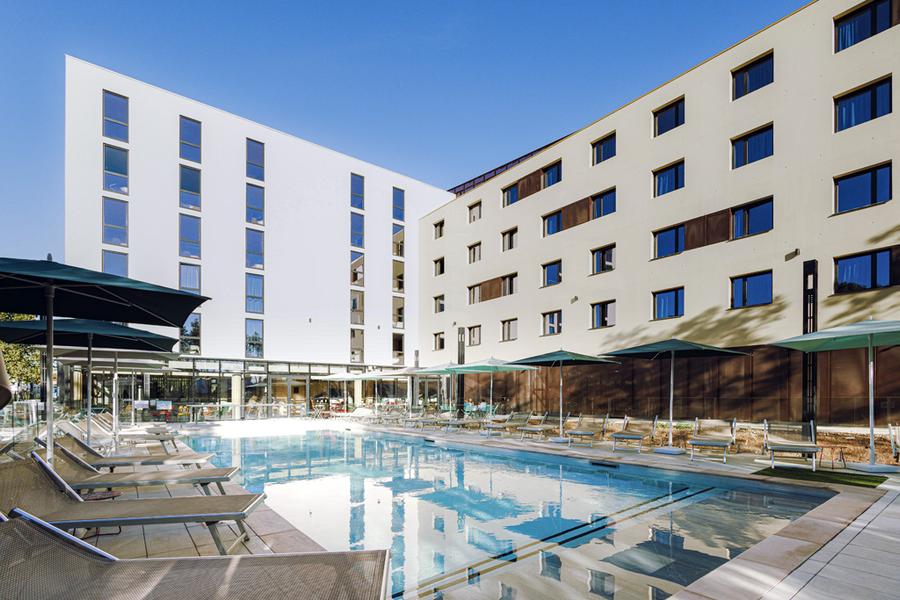 Accor
