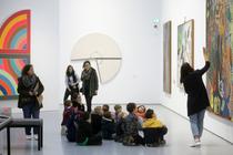 Visite dans l'exposition Hors Format - Collections en chantier