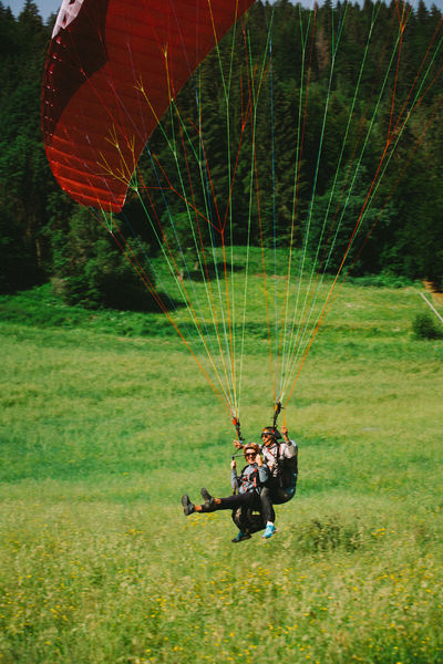 Parapente au dessus du Pleney de Morzine