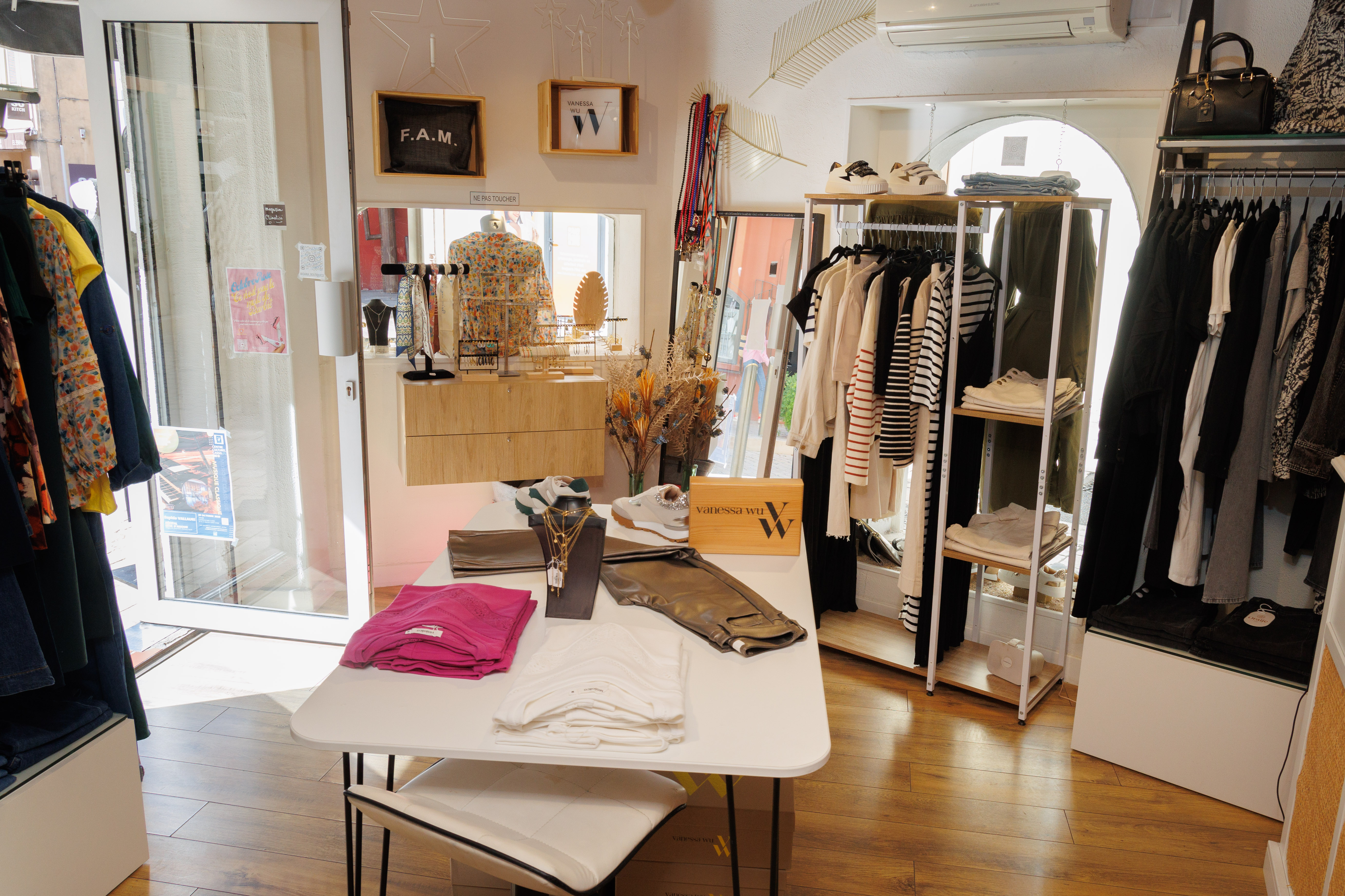 Idana Boutique — photo 2