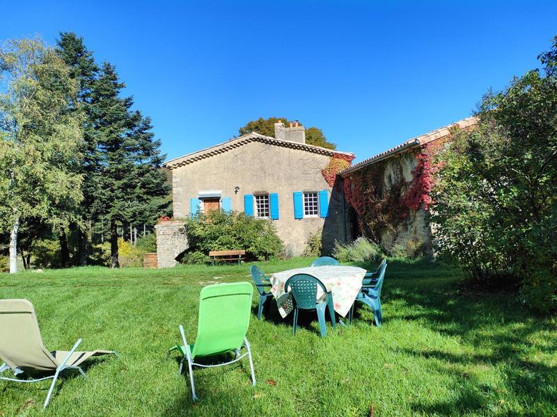 La façade principale du gîte Mouton côté sud