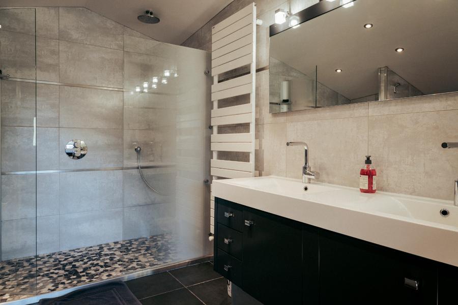double vasque et douche à l\'italienne