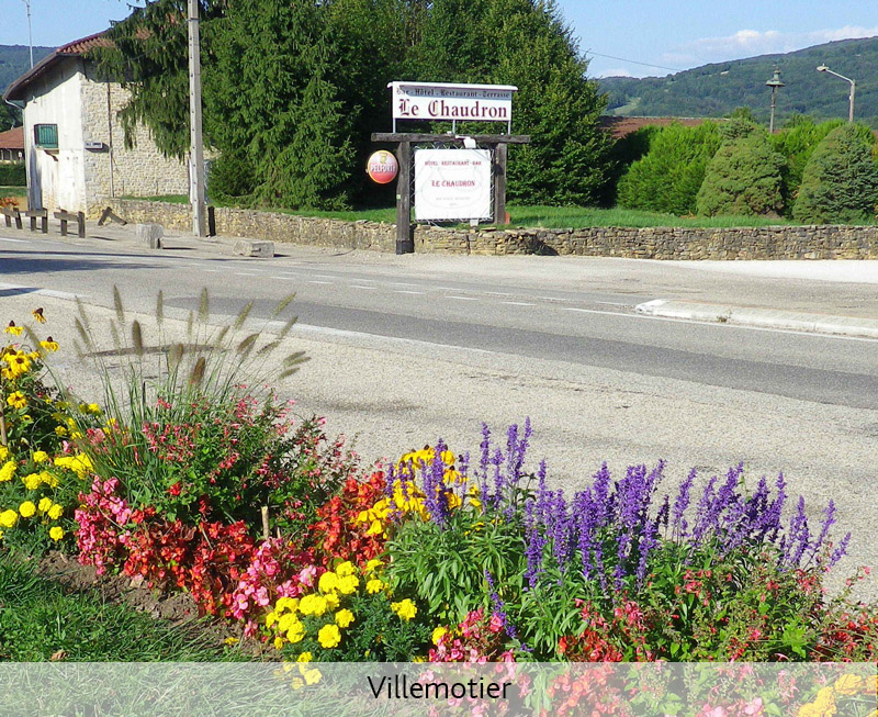 Village-fleuri_Villemotier_Route-fleurie-Haute-Bresse©routefleurie.fr