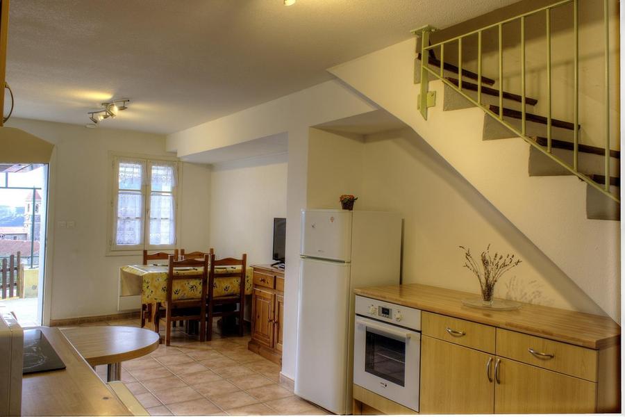 Gîte N°3 Espace des Oliviers-Equipements cuisine-Castagniers-Gîtes de France des Alpes-Maritimes