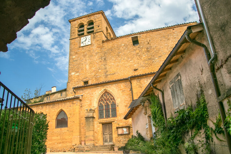 Vieille église Theizé