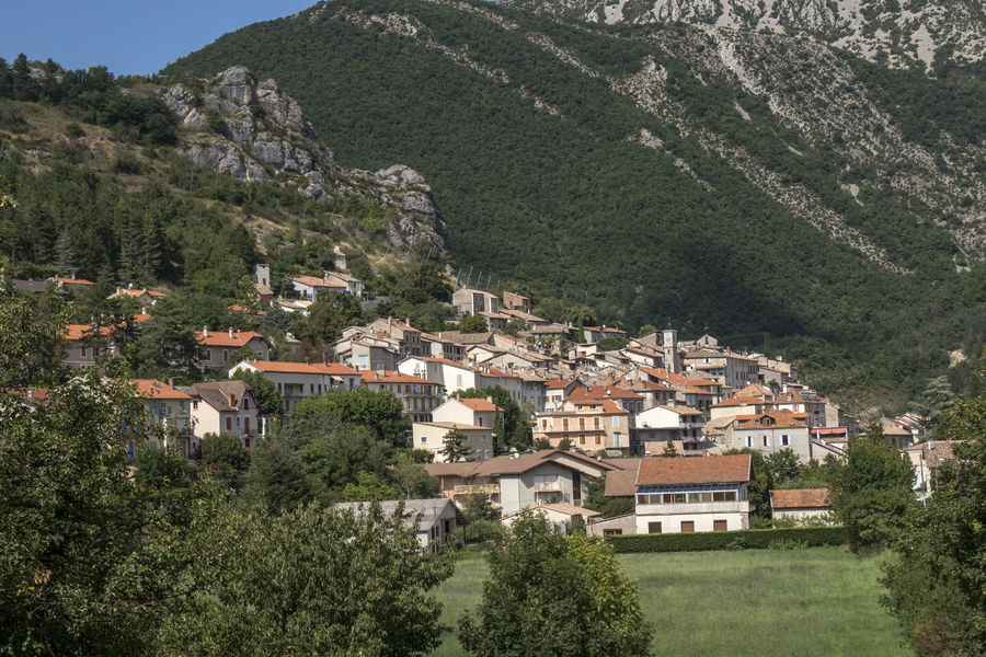 Visite guidée du village de Serres, Petite Cité de Caractère -  ADDET05 / Patrick Domeyne