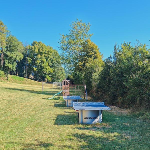 Grand Gîte avec piscine - 34 personnes et 11 chambres \