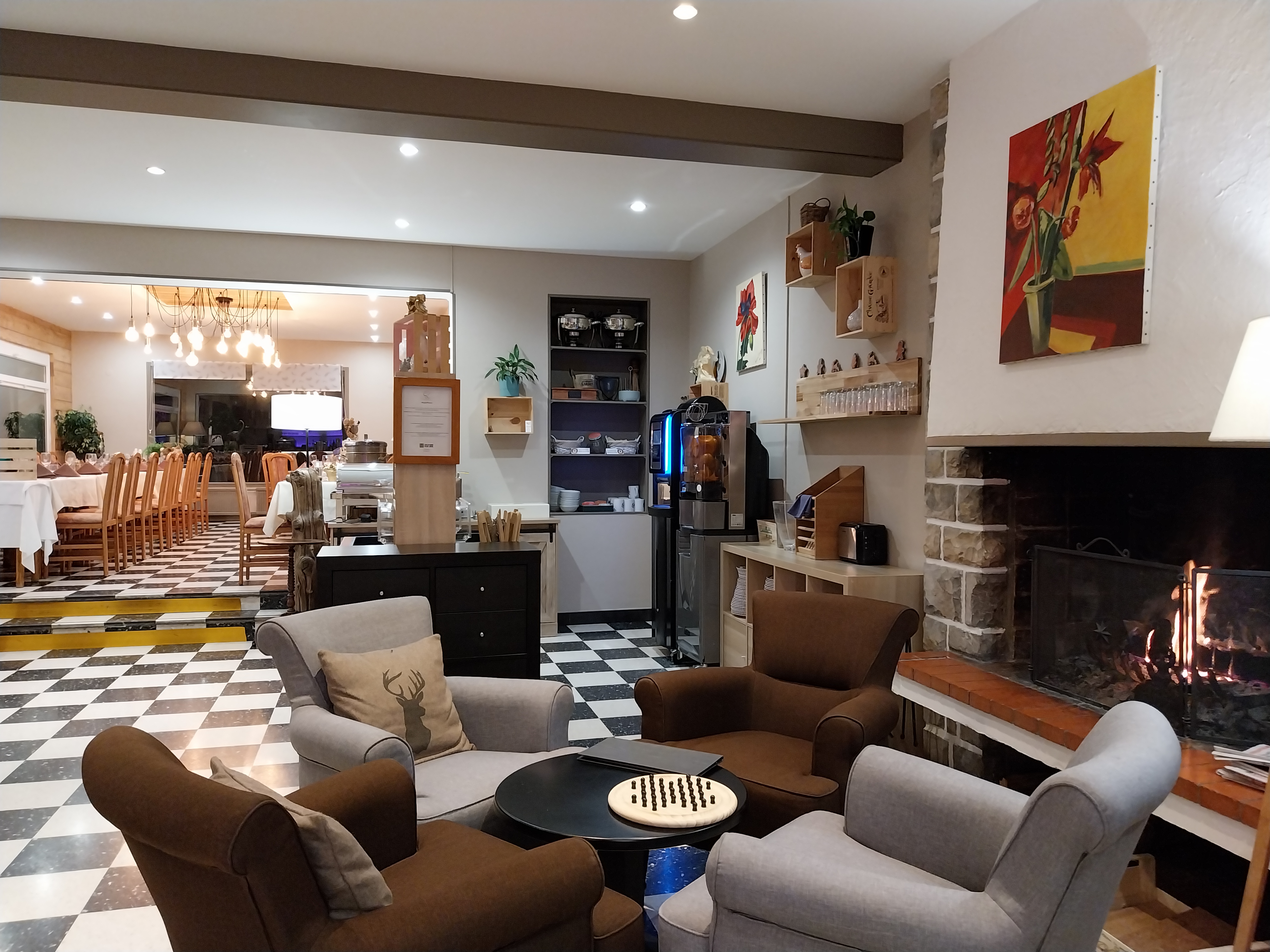 Logis Hotel Eden Lac - Bar salon