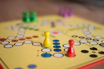 Viens dans mon petit cabanon : Des jeux, en veux-tu, en voilà._Roanne