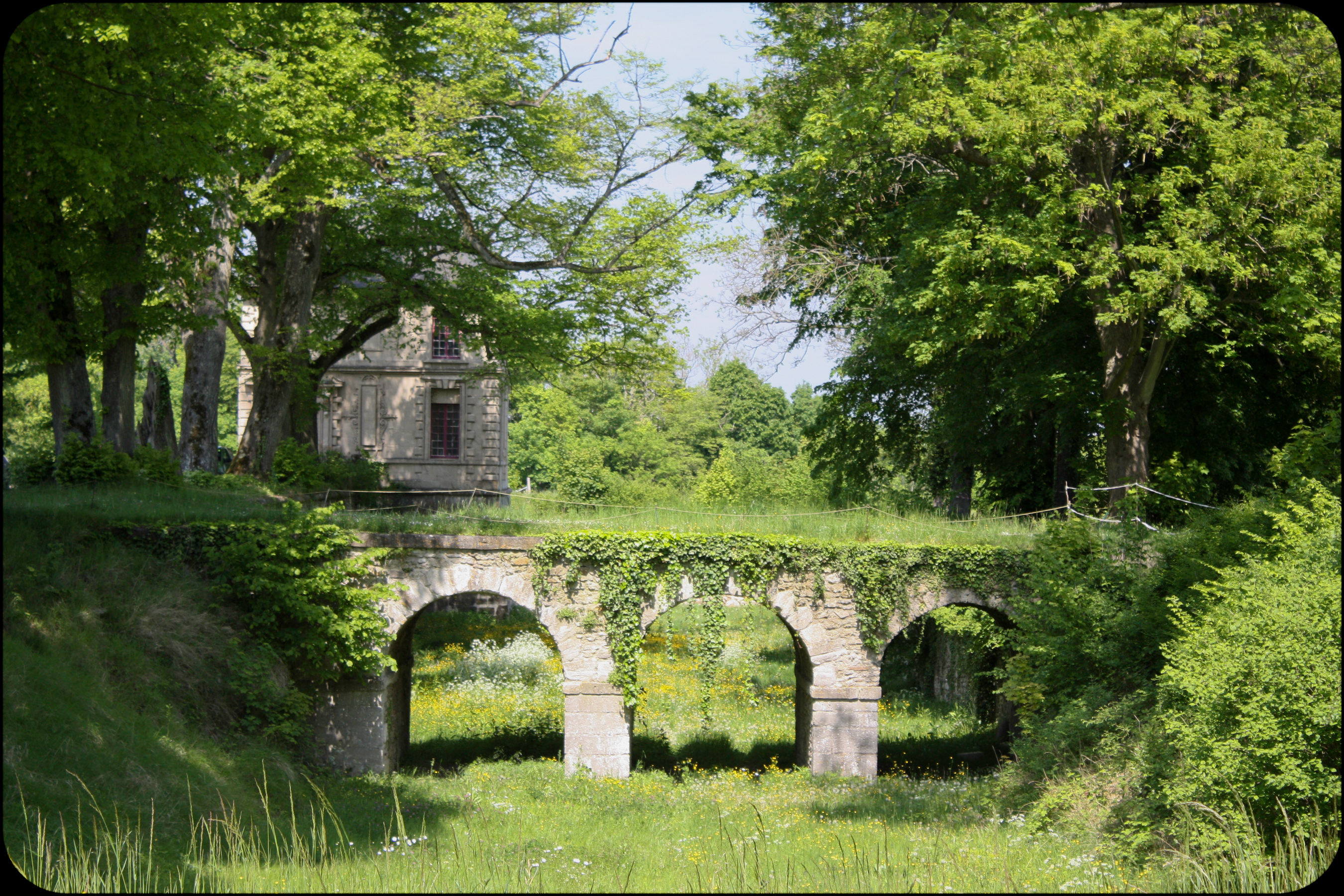 Château de Montceaux-lès-Meaux